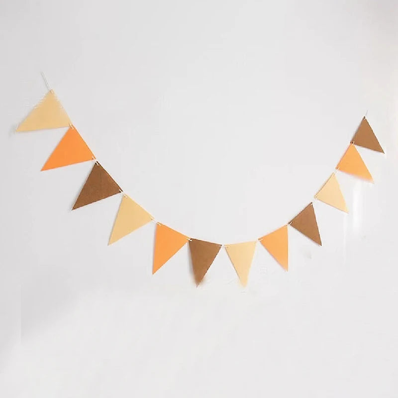 Bunte Filz-Wimpelkette mit 12 Dreiecksflaggen – In verschiedenen Farbvarianten konfetti.world Shipping