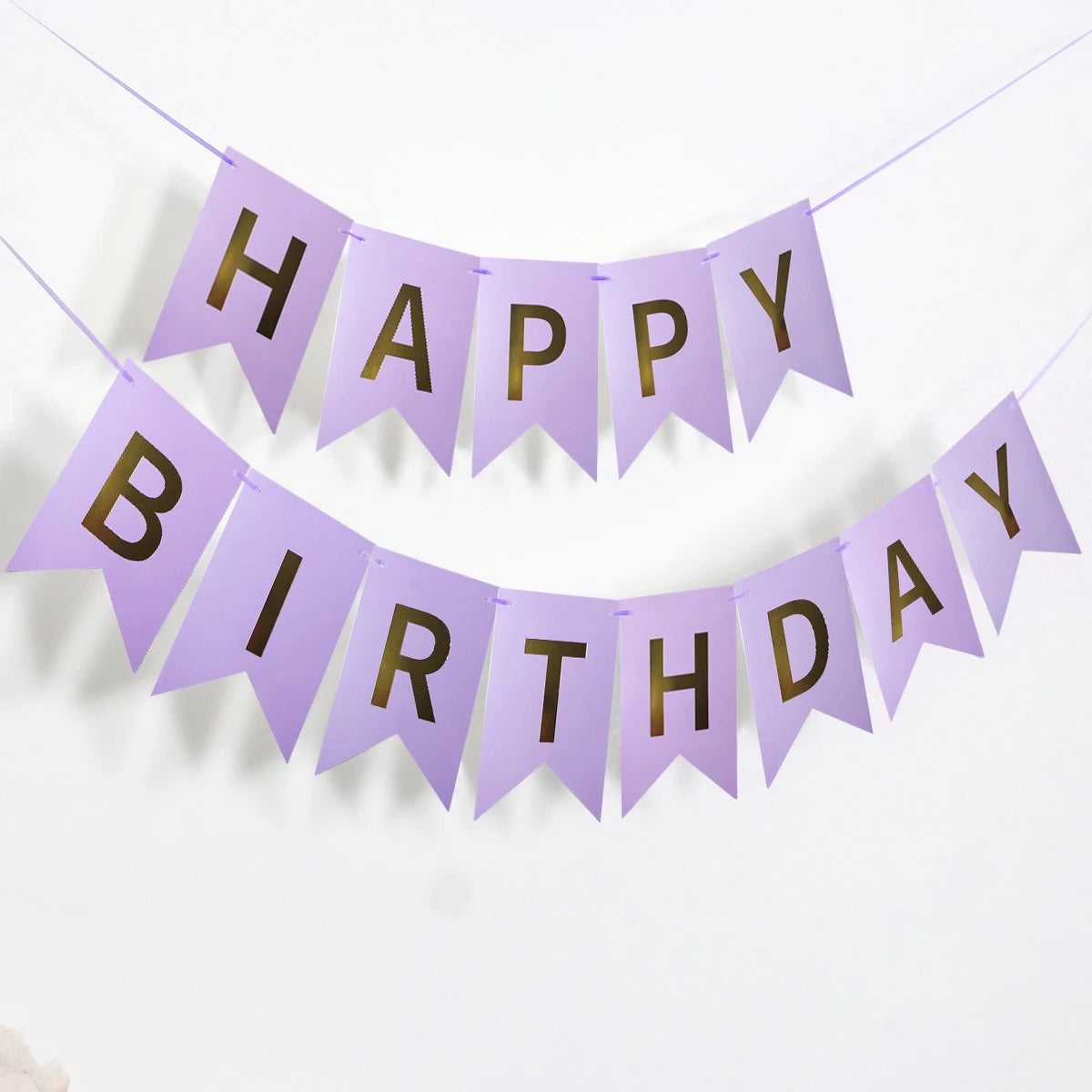Happy Birthday Banner – 13-teilige Deko-Girlande mit Folienprägung konfetti.world