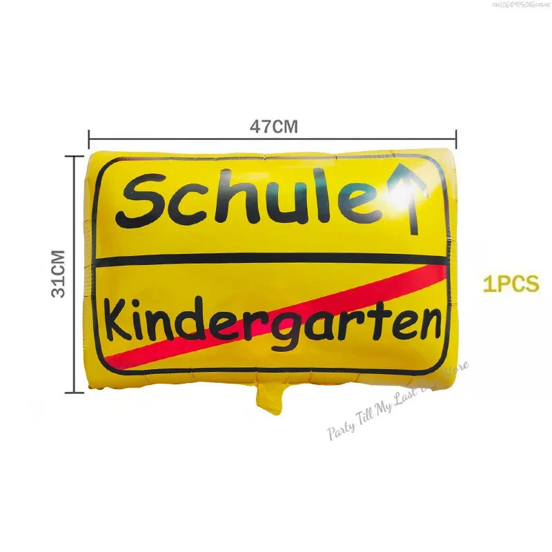 Einschulungs-Ballon in Ortsschild-Optik – Schulstart feiern konfetti.world Shipping