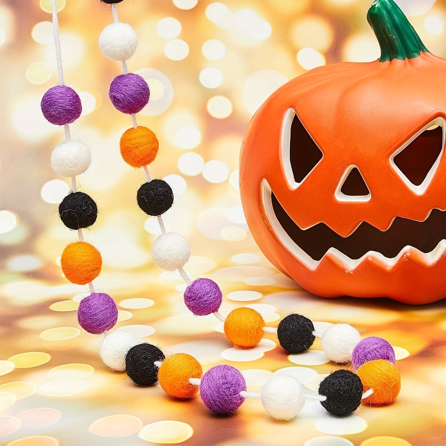 Halloween-Filzball-Girlande – Gruselige Deko mit Stil! konfetti.world Shipping