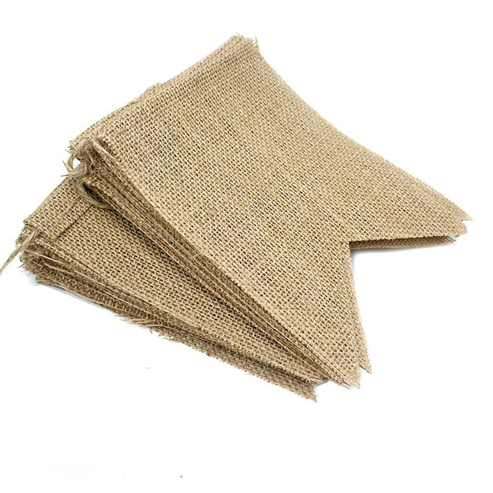 Leinen-Wimpelgirlande – 15-teilig | 4,4 m | Perfekt für Hochzeiten & Feiern konfetti.world Shipping